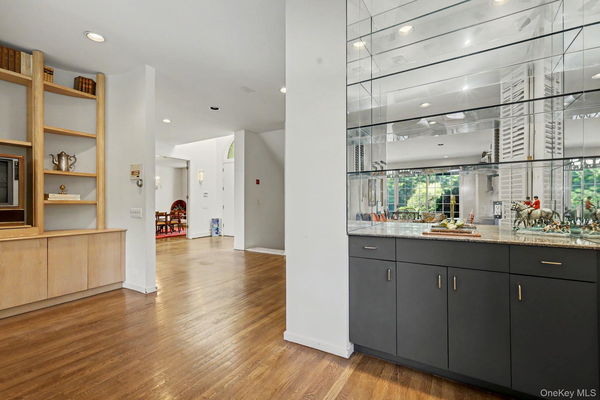 3 Pondview W – For Sale photo 13