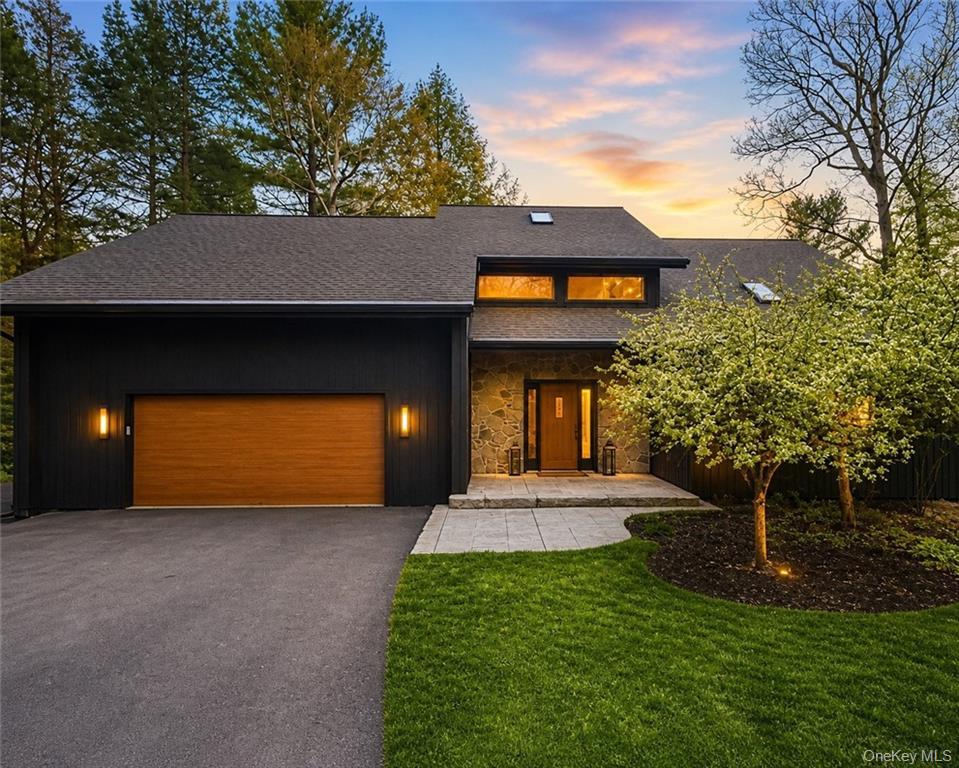 212 Meeker Road – For Sale