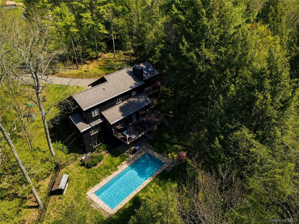 212 Meeker Road – For Sale photo 6