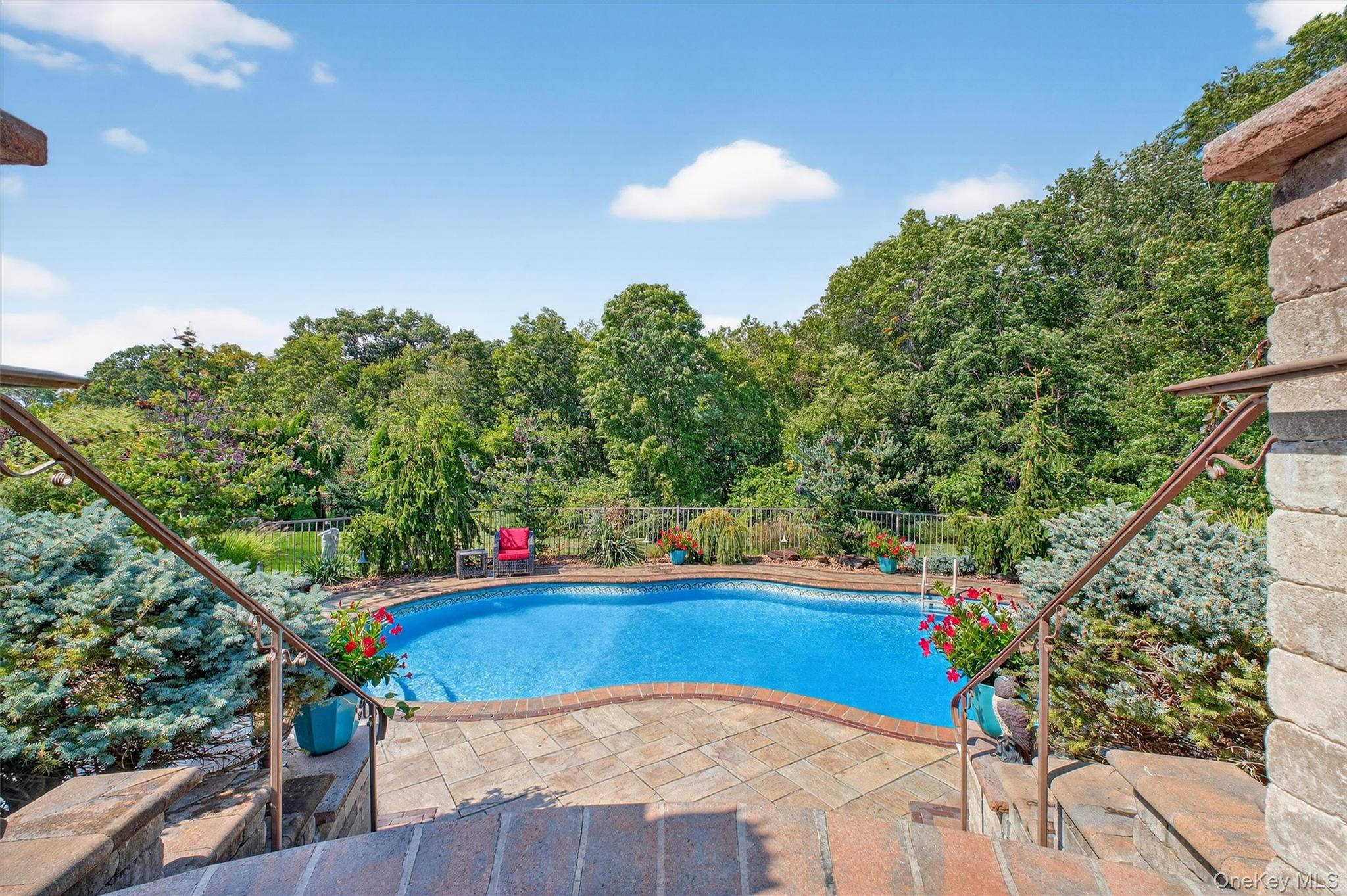 144 Shamrock Hills Drive – For Sale photo 5