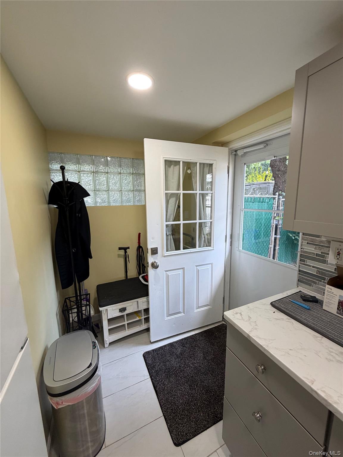 22 Sunburst Drive – For Rent photo 2