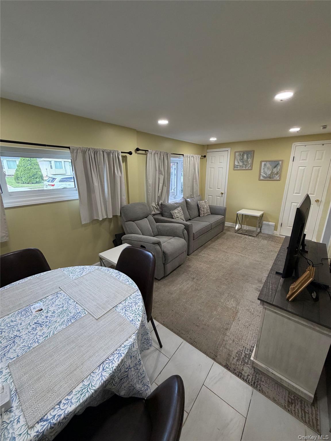 22 Sunburst Drive – For Rent photo 4