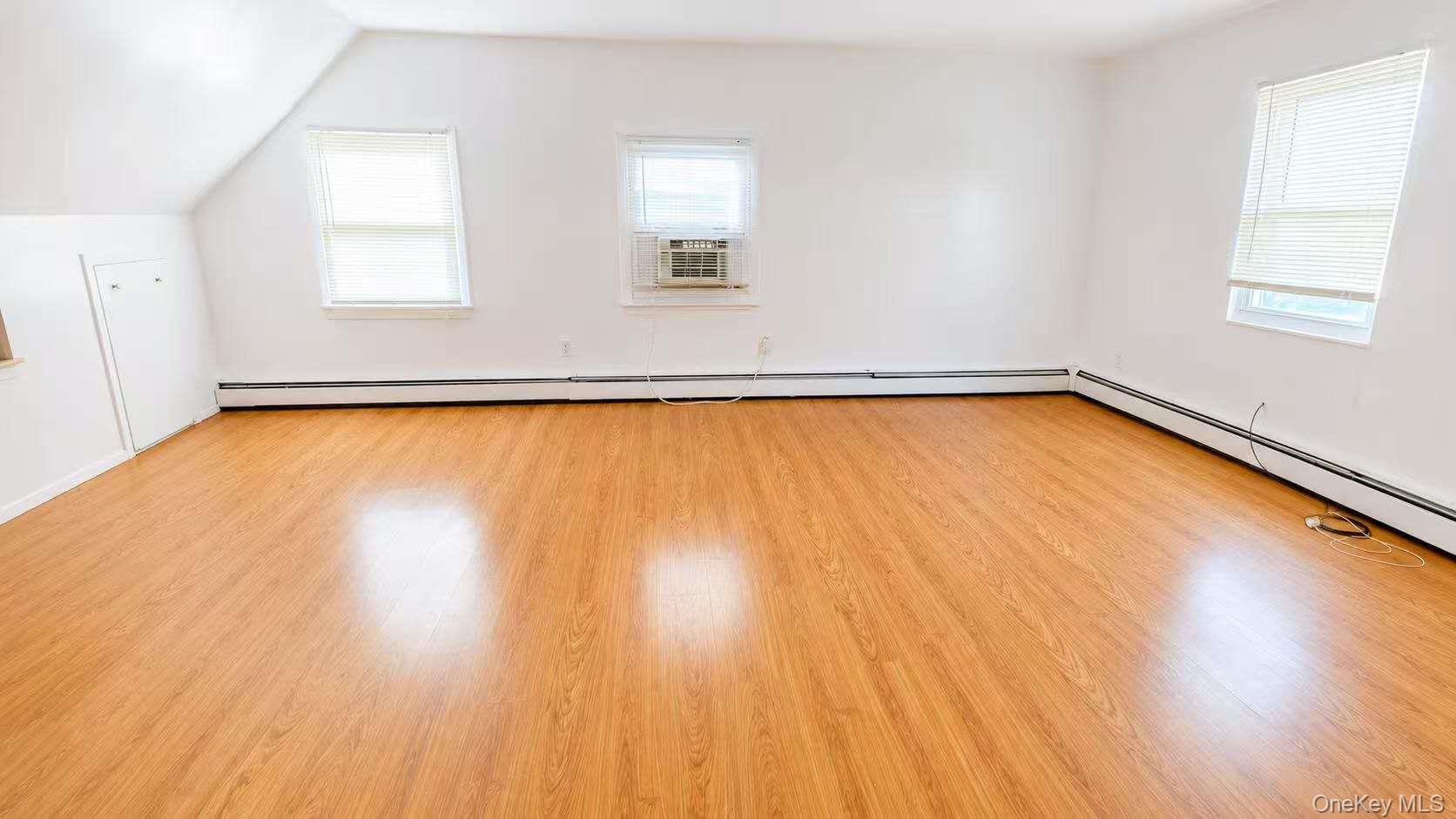 326 Curtis Avenue – For Sale photo 4