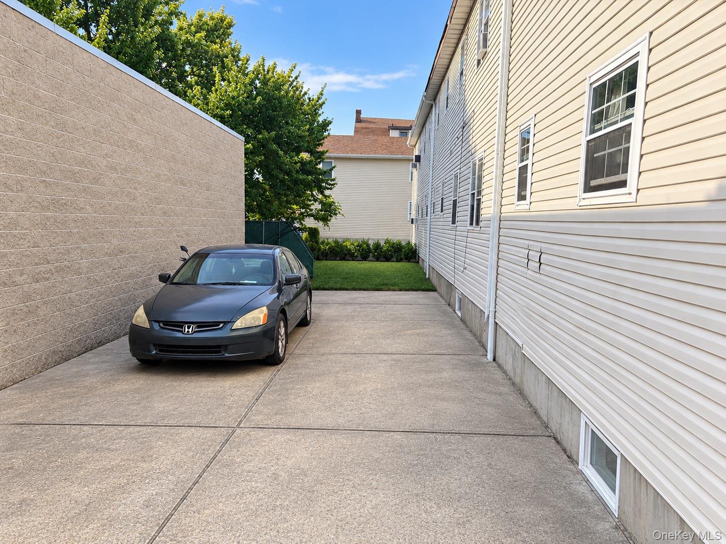 407 Beach 66th Street – For Sale photo 9