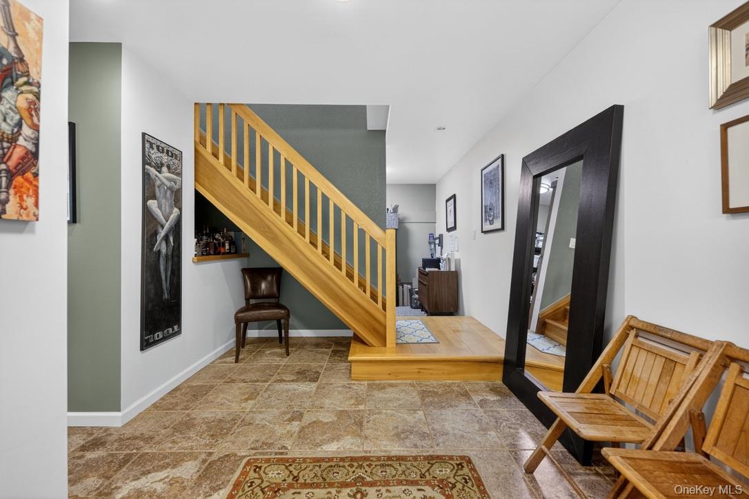 305 Oak Lane – For Sale photo 33