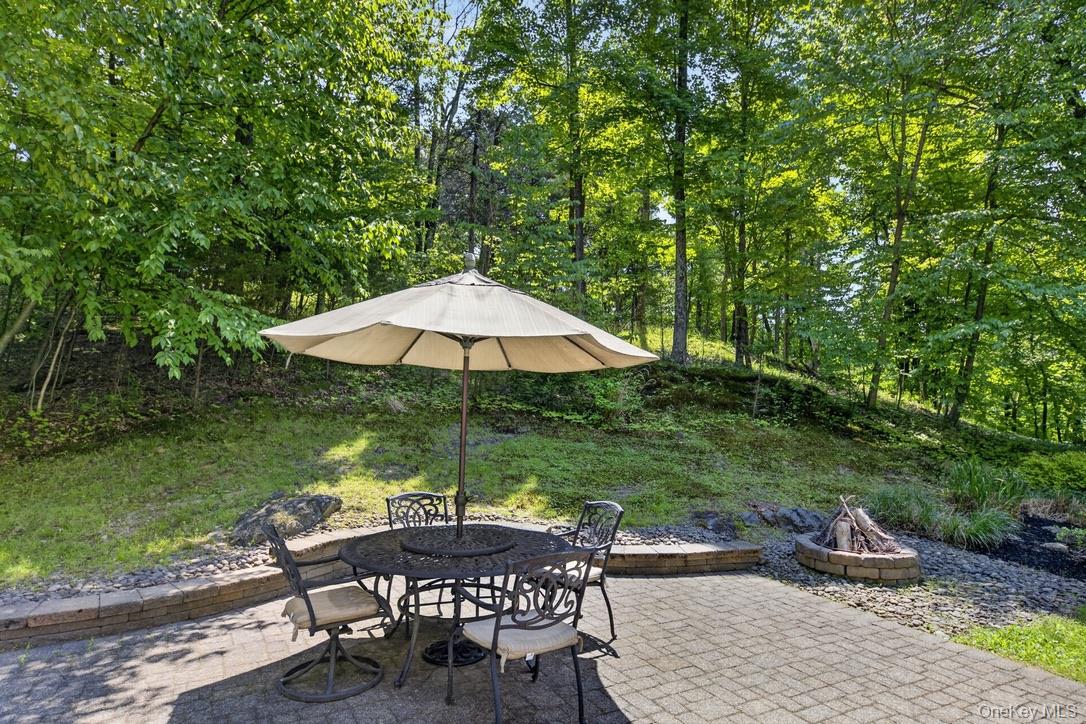 305 Oak Lane – For Sale photo 37