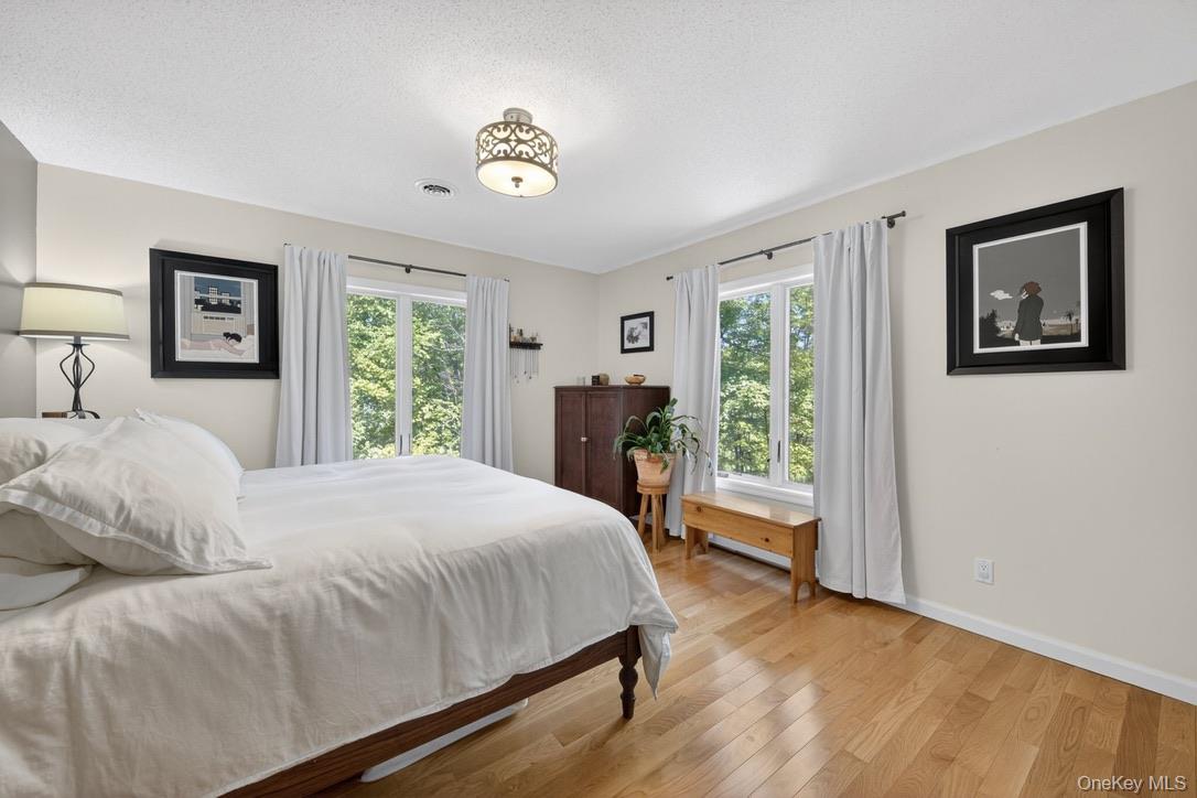 305 Oak Lane – For Sale photo 22