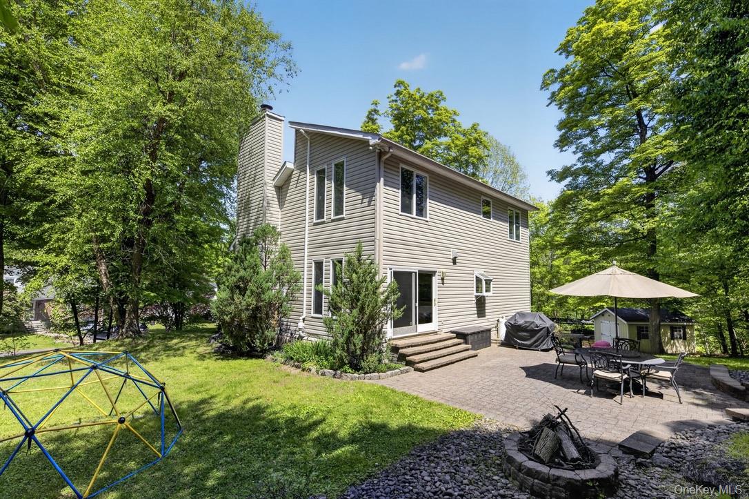 305 Oak Lane – For Sale photo 7