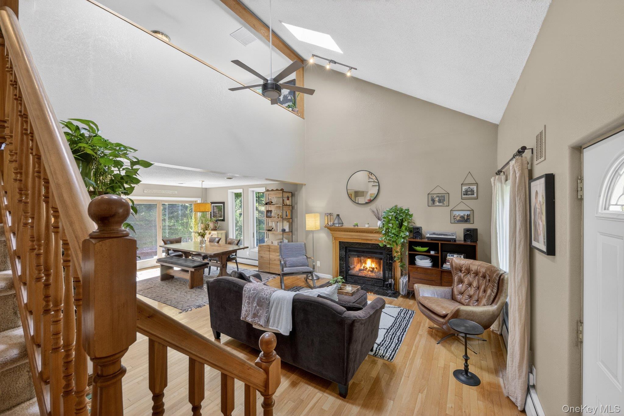 305 Oak Lane – For Sale photo 24
