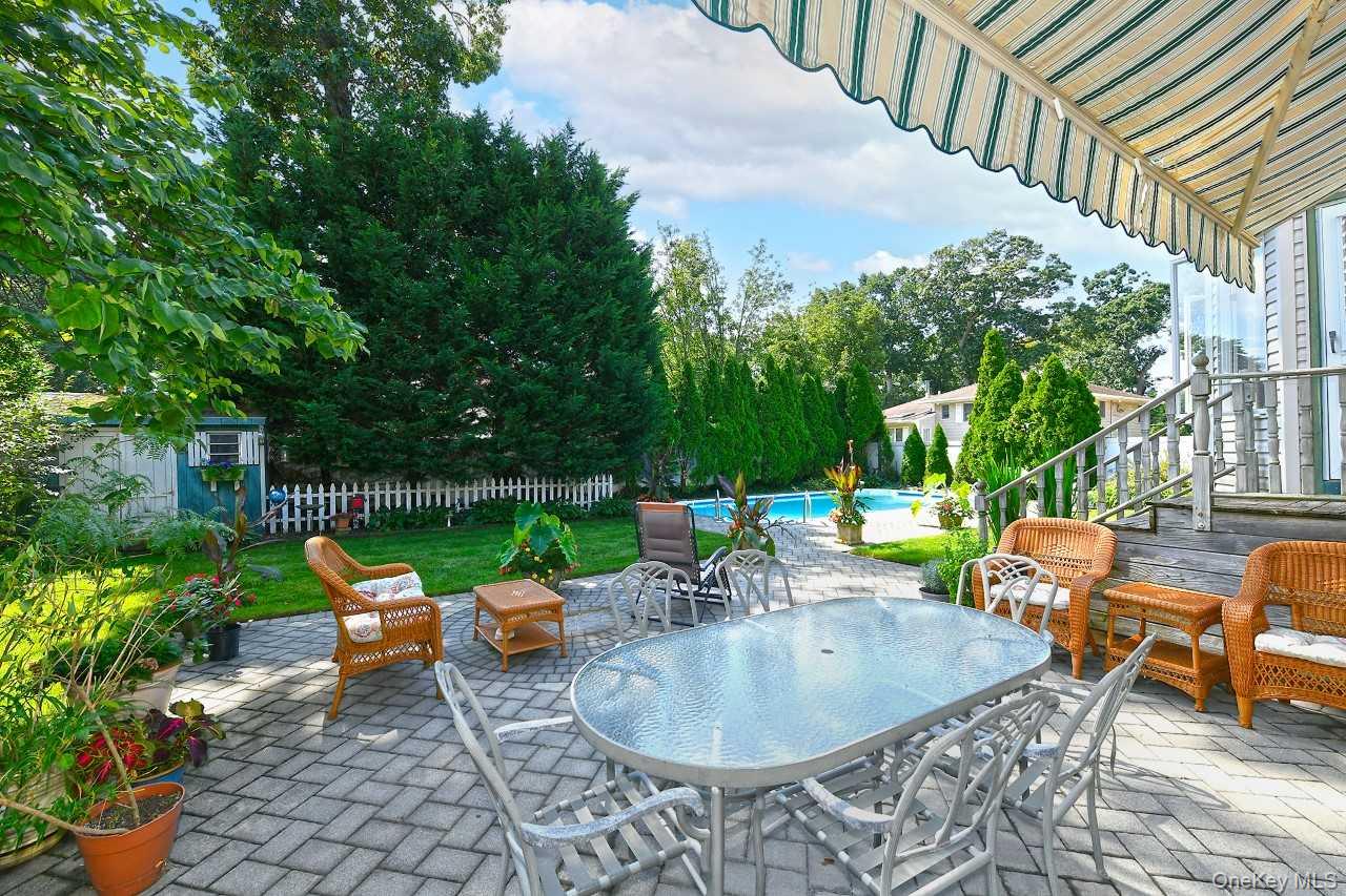 1994 Van Nostrand Avenue – For Sale photo 27