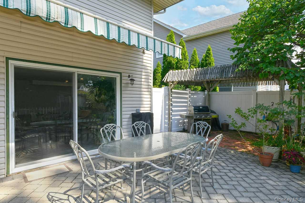 1994 Van Nostrand Avenue – For Sale photo 19
