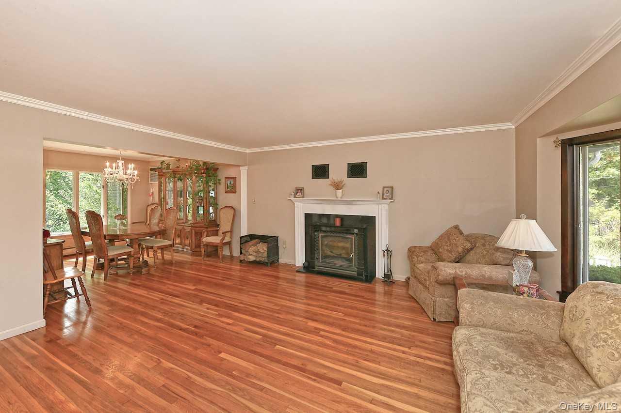 1994 Van Nostrand Avenue – For Sale photo 8