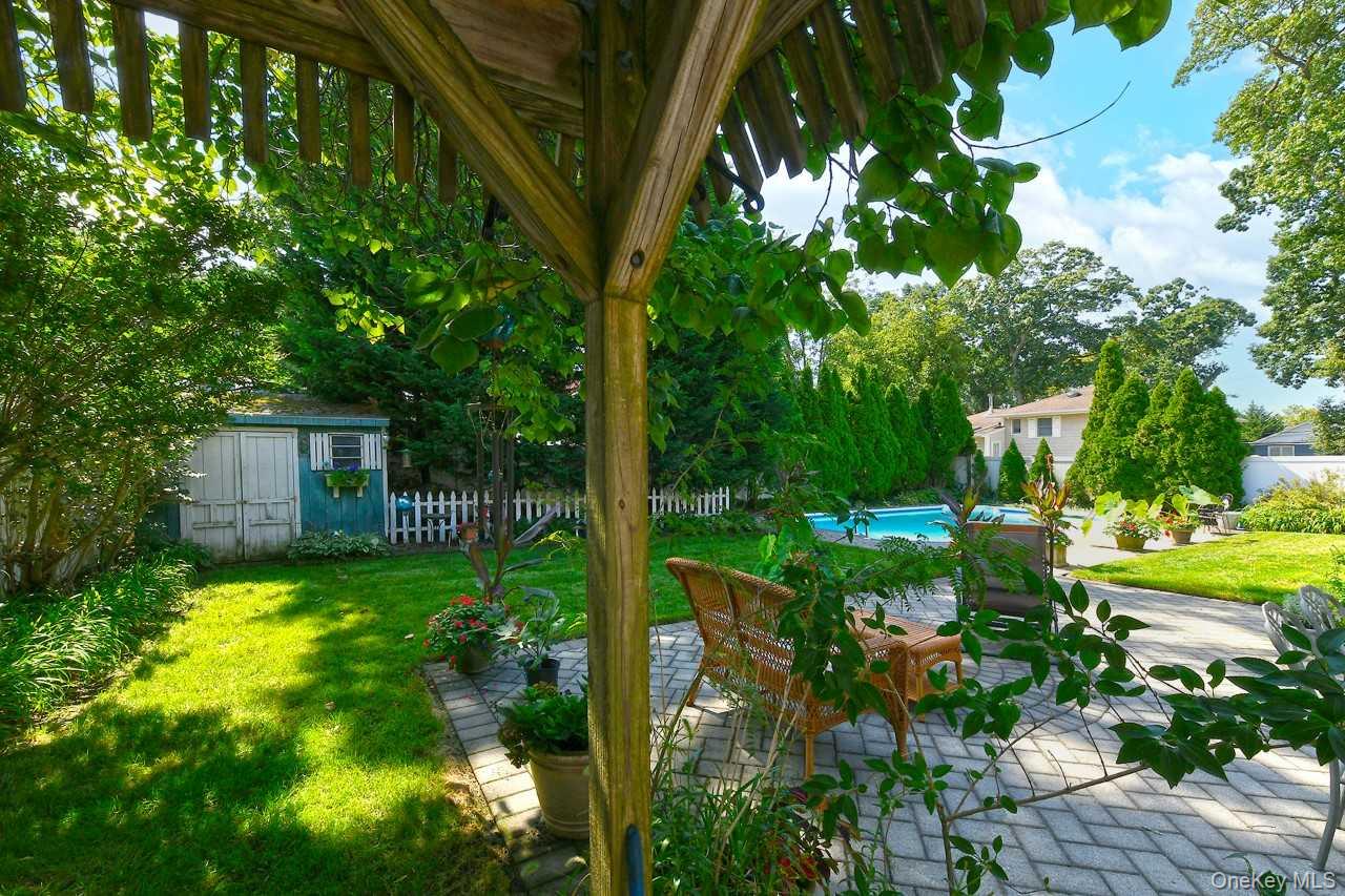 1994 Van Nostrand Avenue – For Sale photo 31