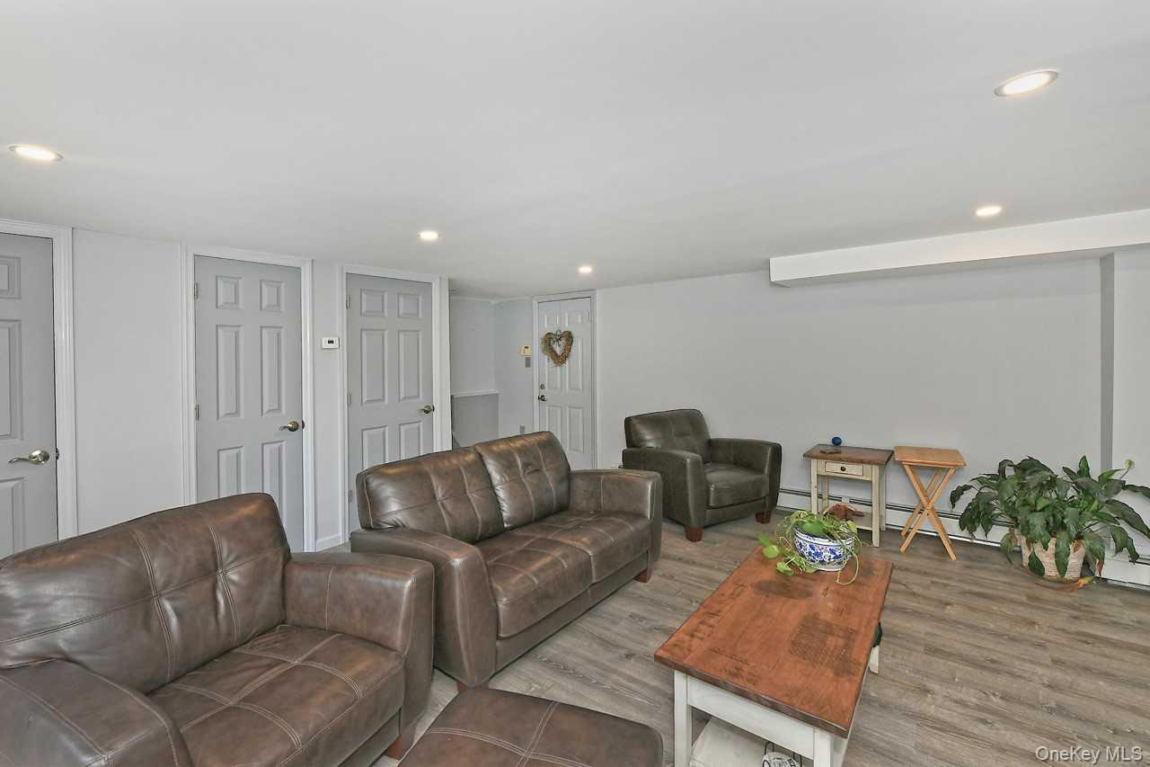1994 Van Nostrand Avenue – For Sale photo 16