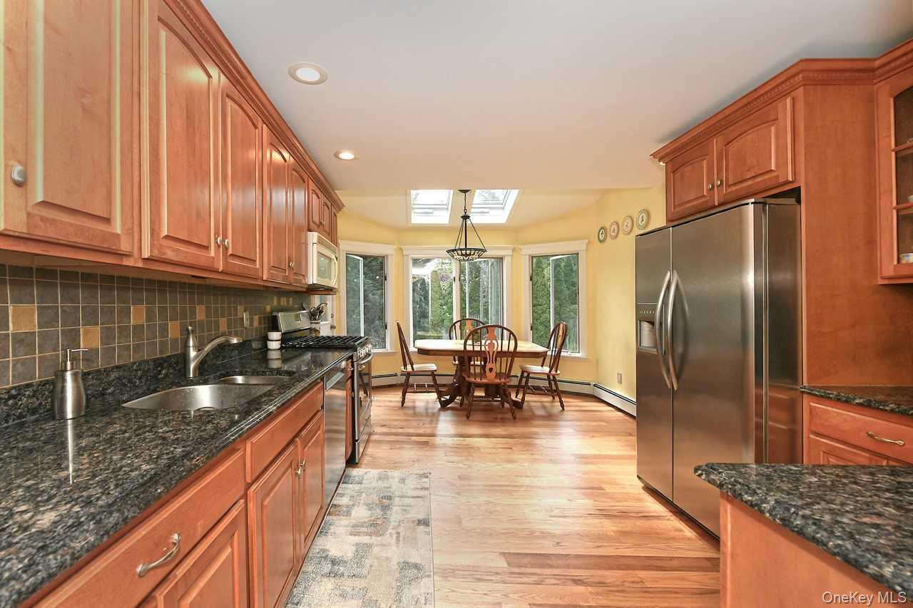1994 Van Nostrand Avenue – For Sale photo 12