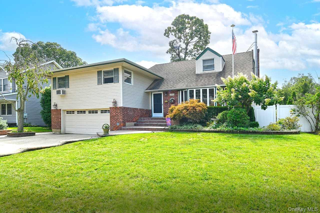 1994 Van Nostrand Avenue – For Sale