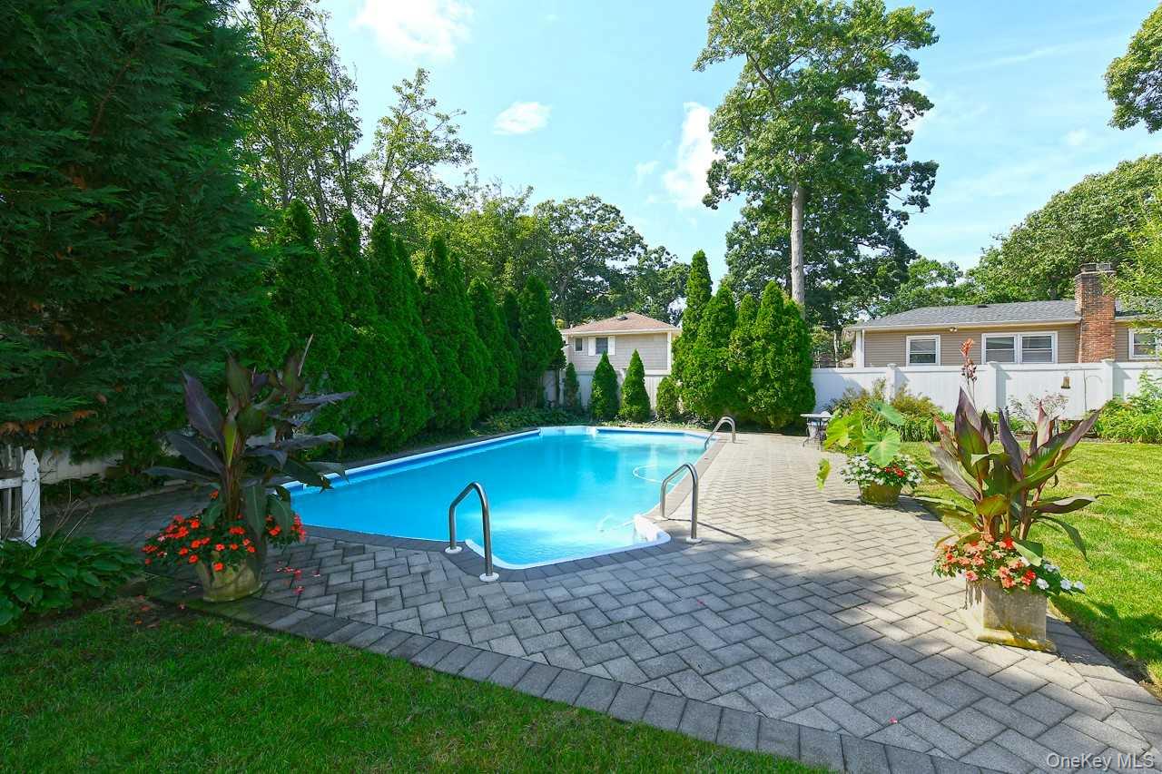 1994 Van Nostrand Avenue – For Sale photo 29