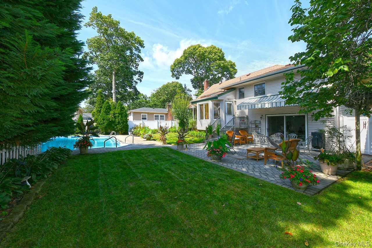 1994 Van Nostrand Avenue – For Sale photo 30