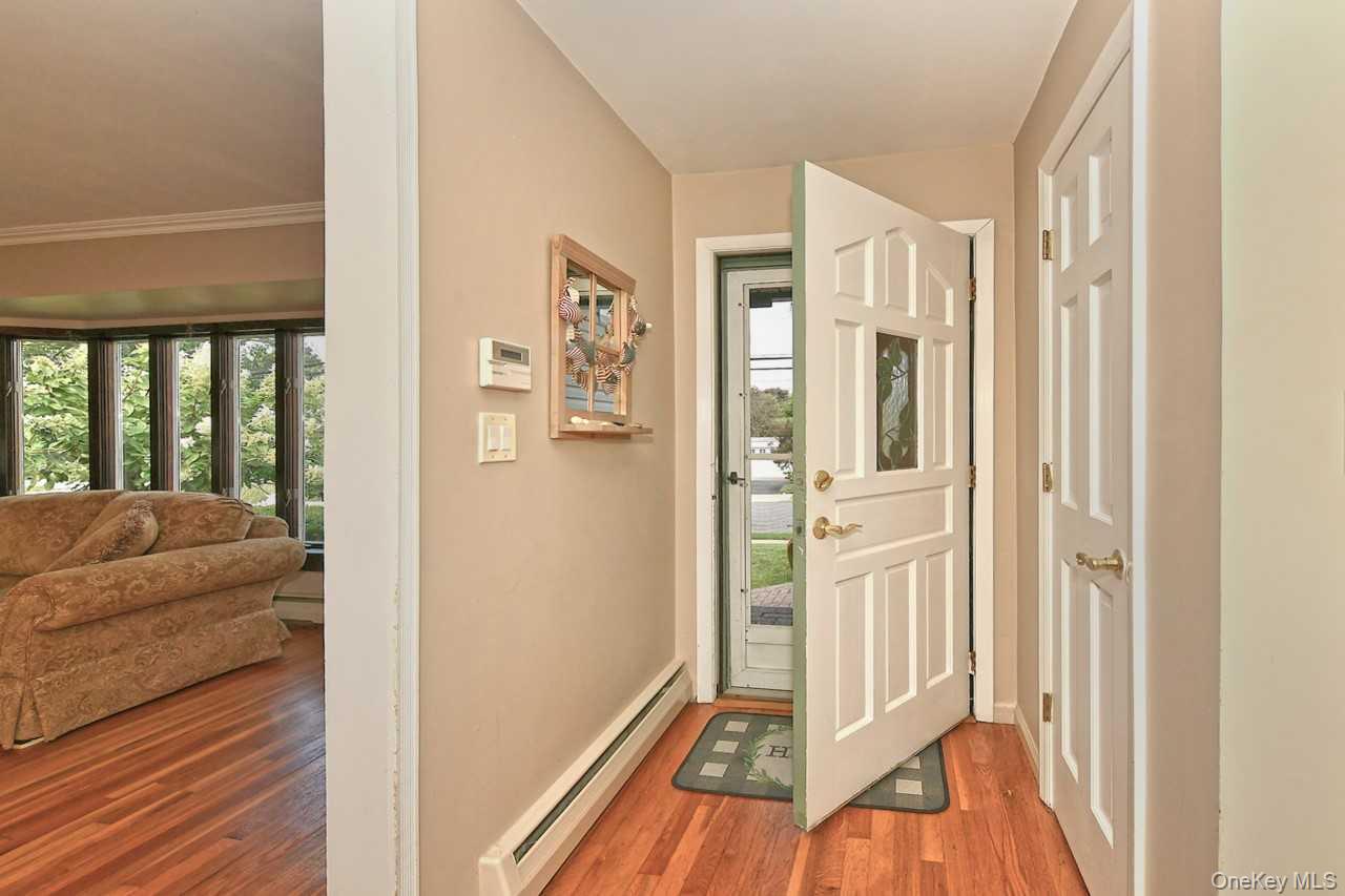 1994 Van Nostrand Avenue – For Sale photo 5