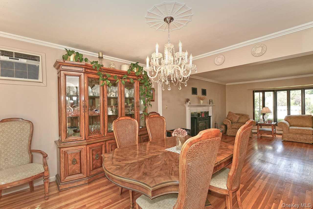 1994 Van Nostrand Avenue – For Sale photo 11