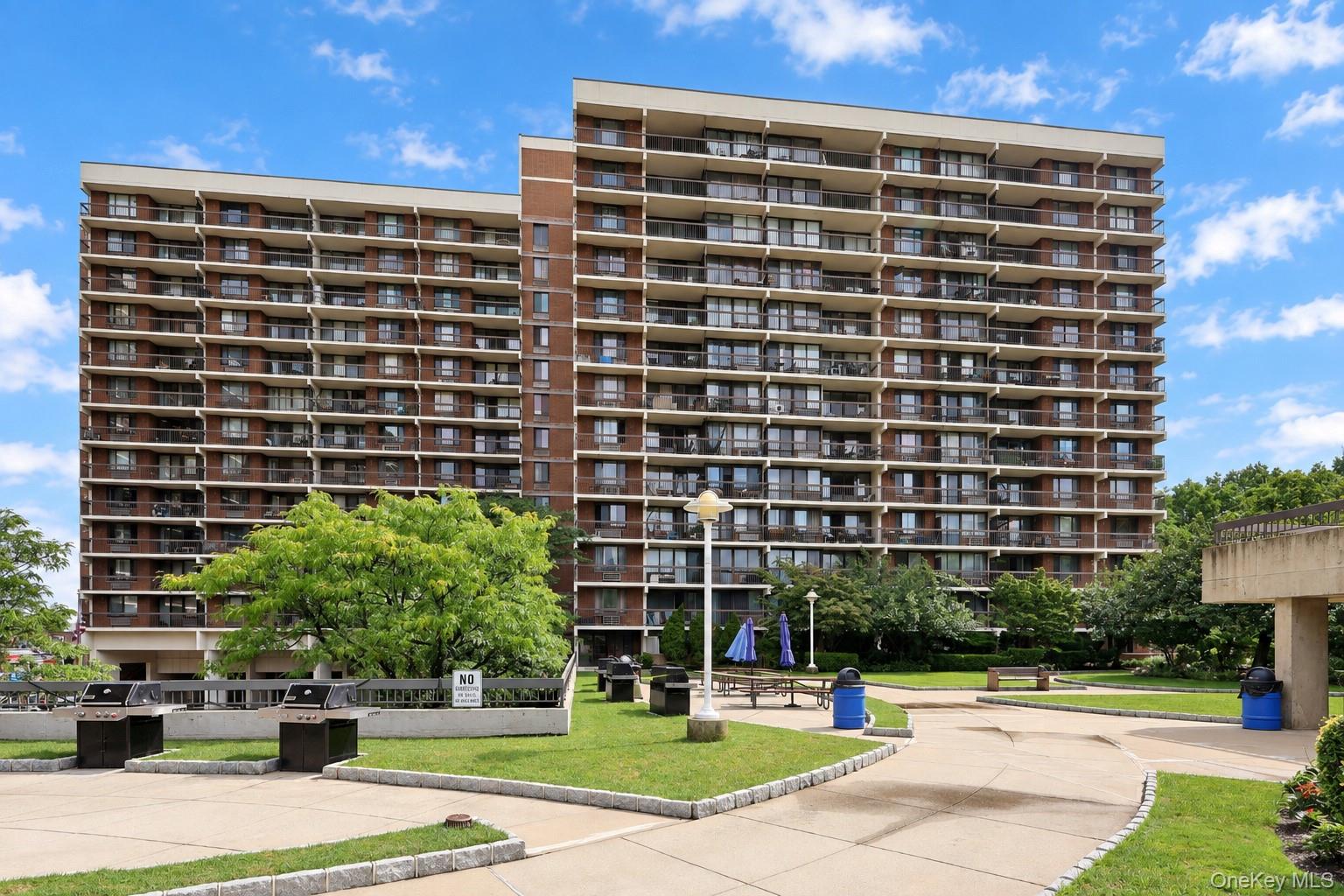 150-38 Union Turnpike, Unit 8D