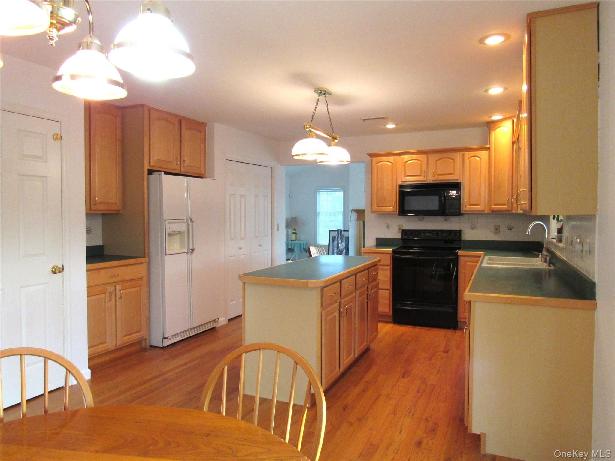 120 Mayfair Road – For Sale photo 7