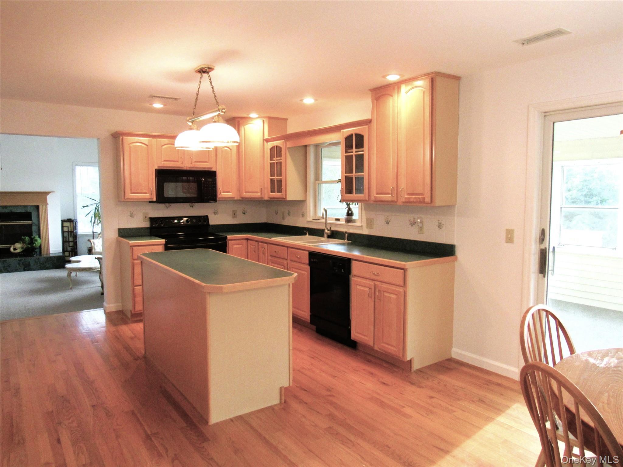 120 Mayfair Road – For Sale photo 4