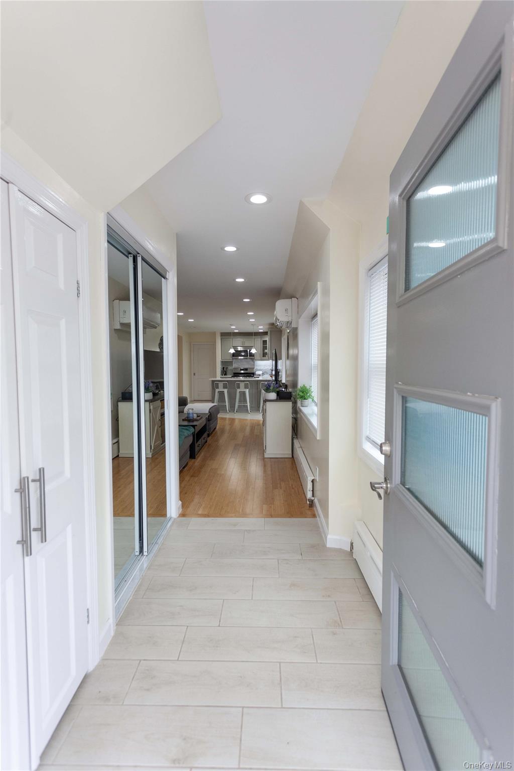 335 E Olive Street, Unit B photo 3
