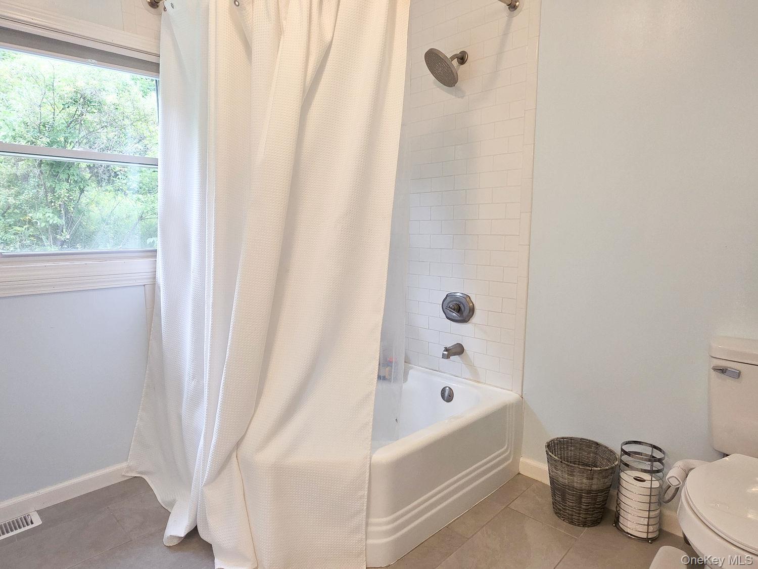 141 W Mombasha Road – For Sale photo 10