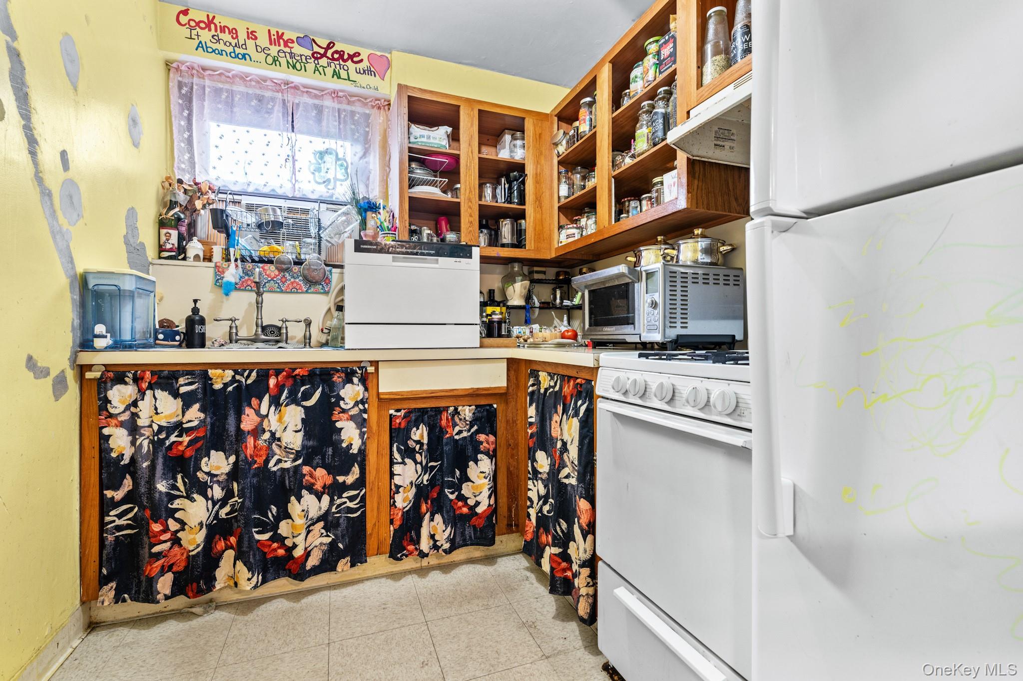 161 Pearsall Drive, Unit 4B photo 4