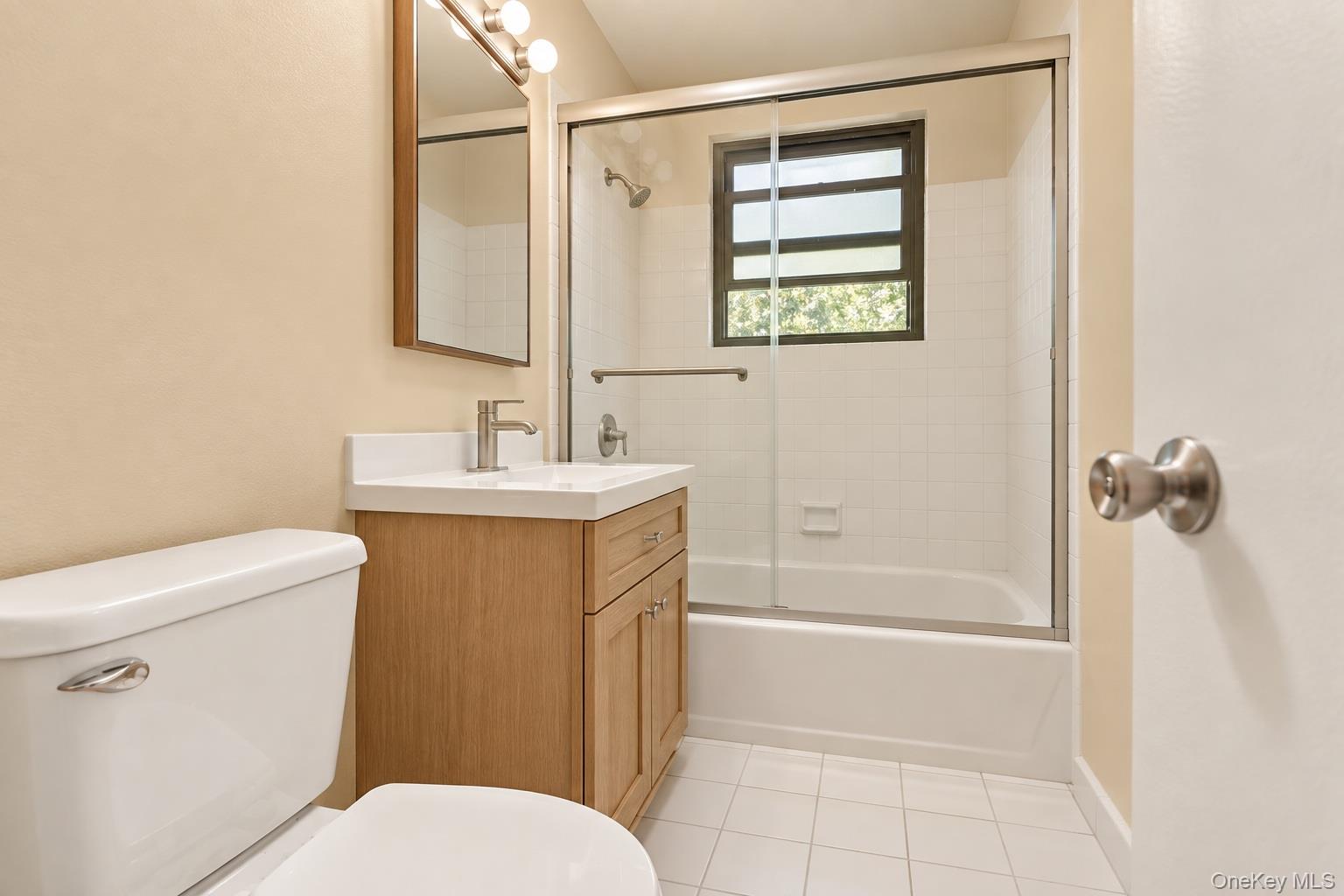 161 Pearsall Drive, Unit 4B photo 9