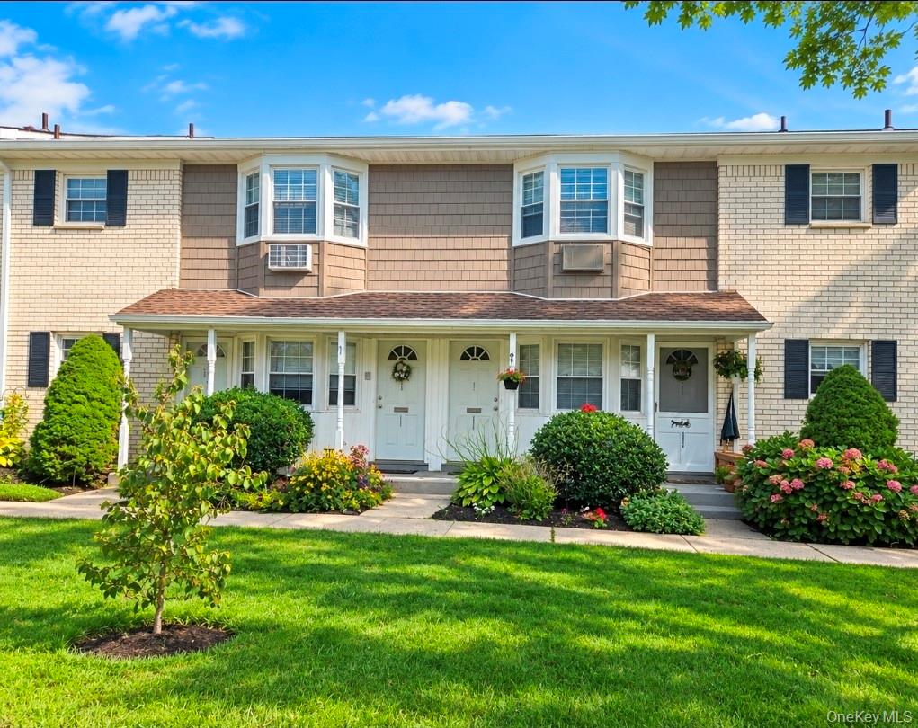 3909 Wilshire Lane, Unit 3909