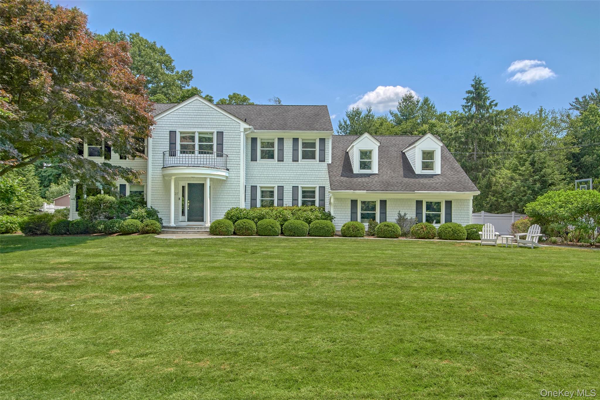 27 Pinehurst Drive – For Sale photo 2
