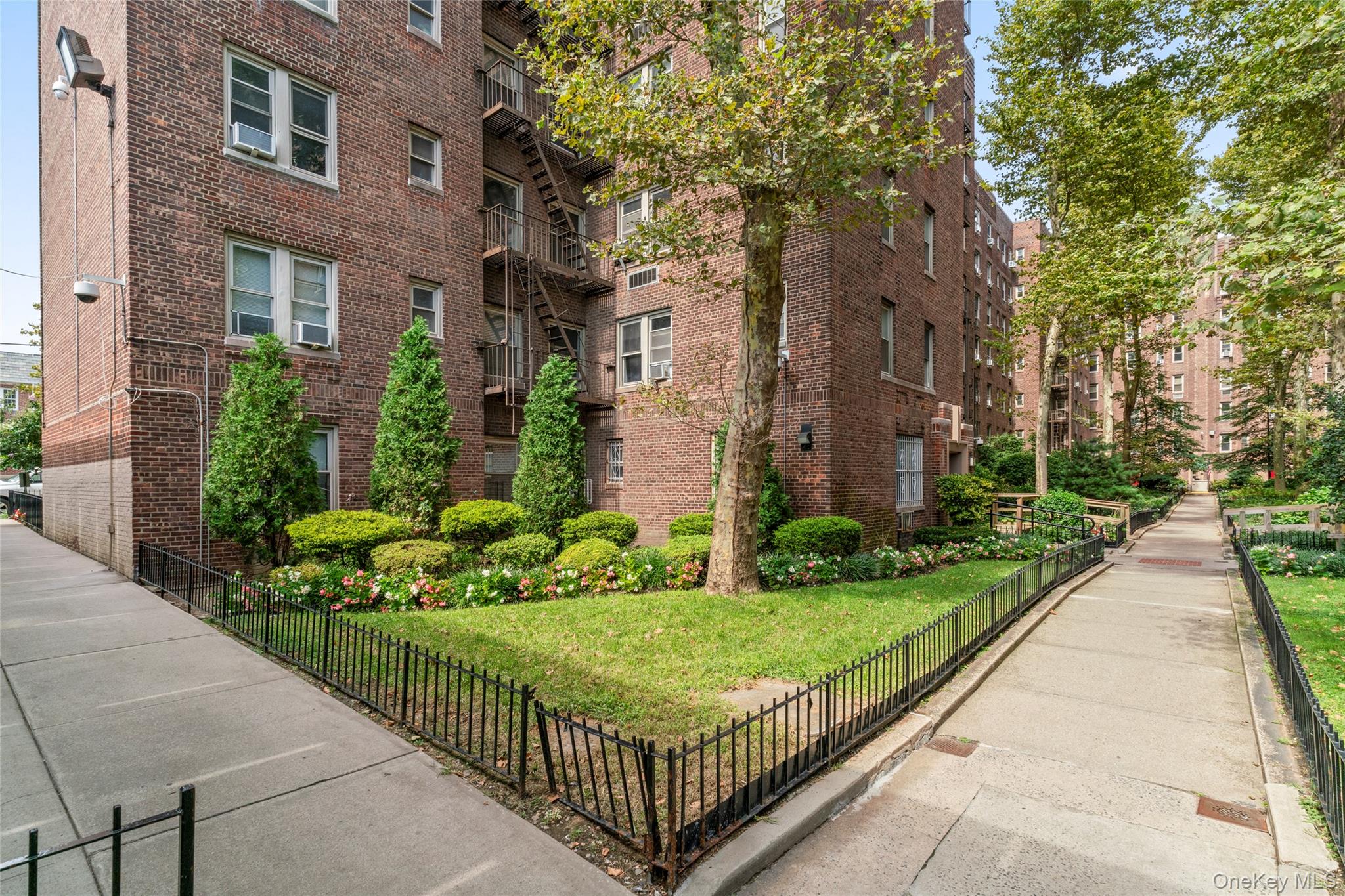 48-23 42nd Street, Unit 5F photo 21