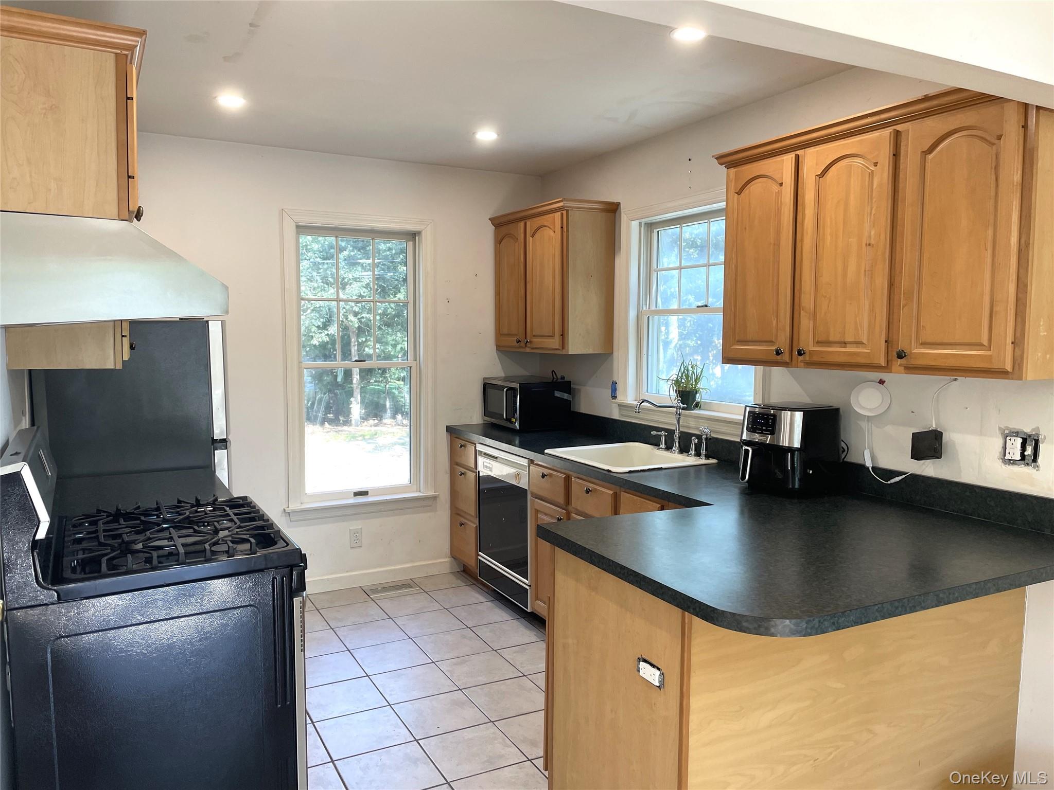 9 Wood Lot Lane – For Sale photo 4