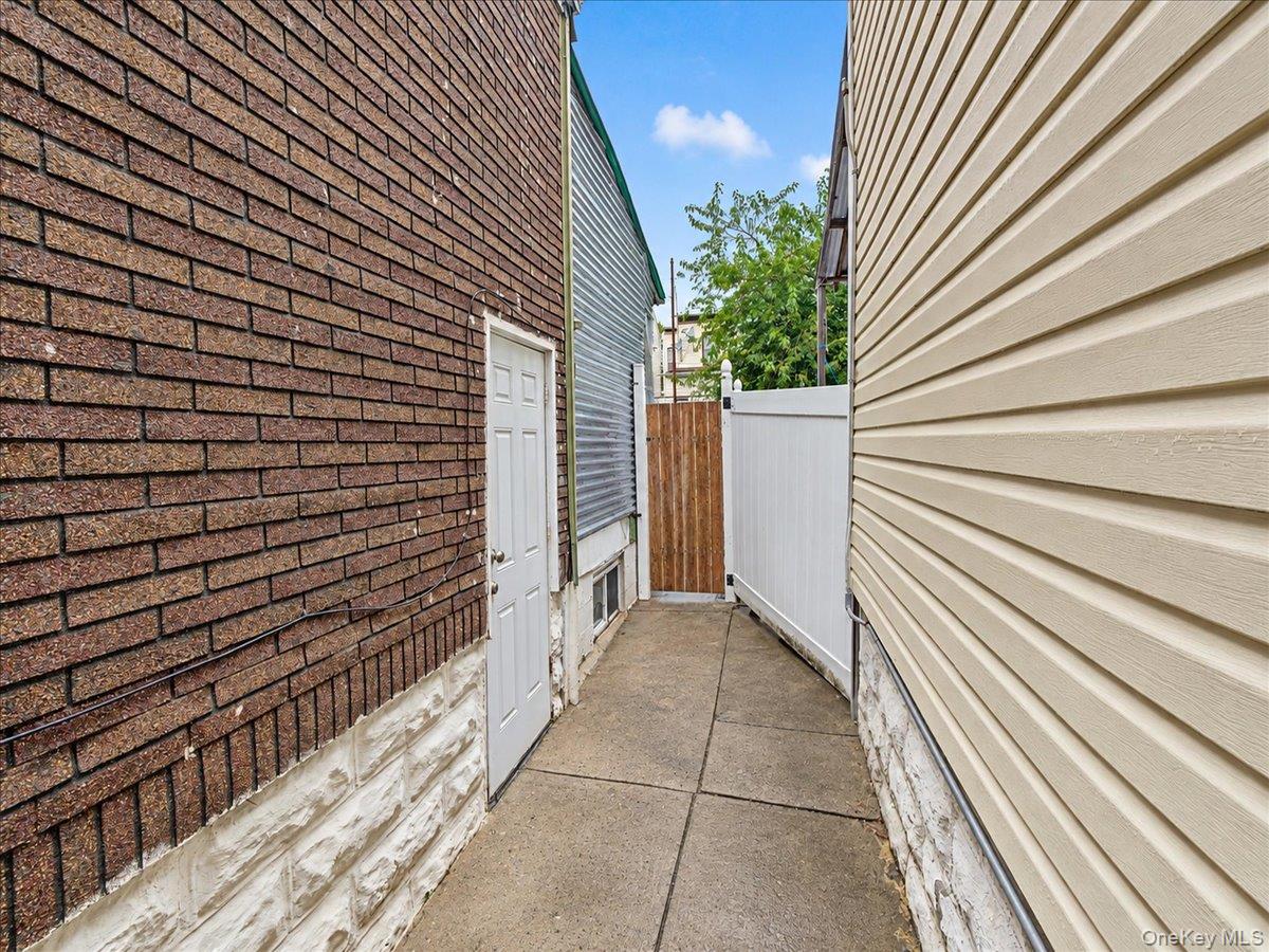 8407 89th Avenue – For Sale photo 25