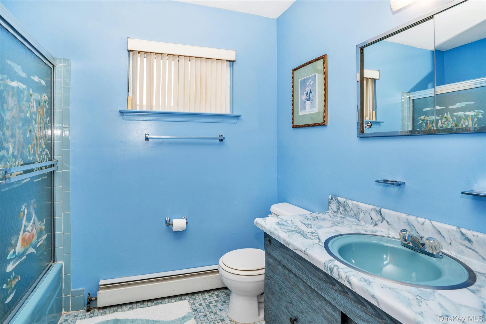 416 Old Country Road – For Sale photo 19