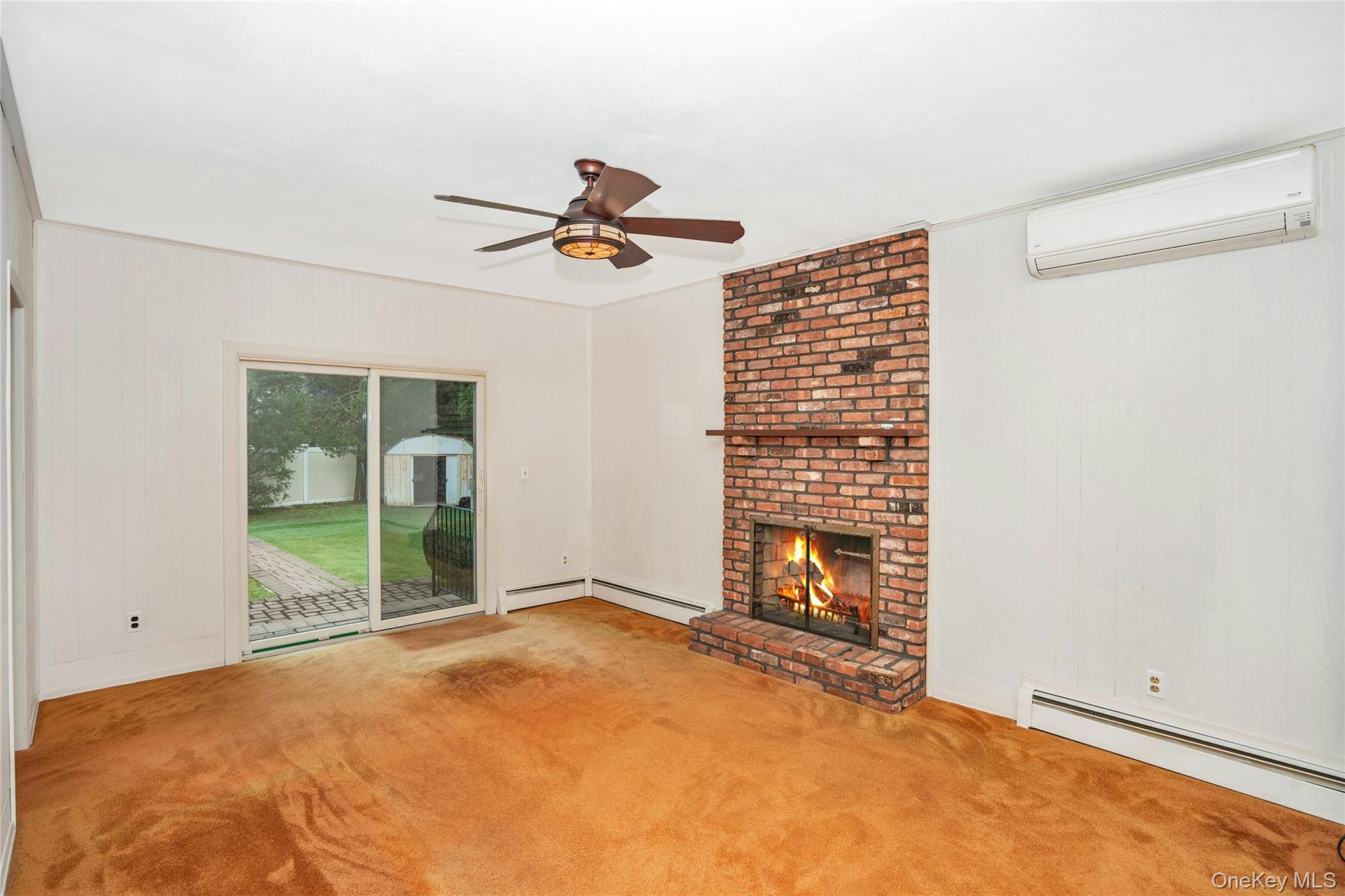 416 Old Country Road – For Sale photo 10