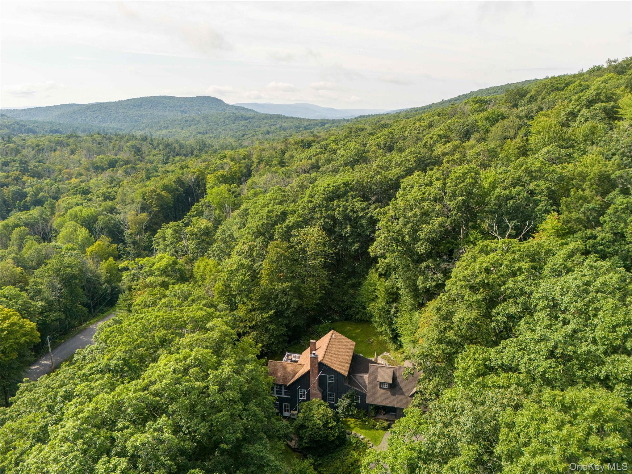 351 Dugway Road – For Sale photo 3