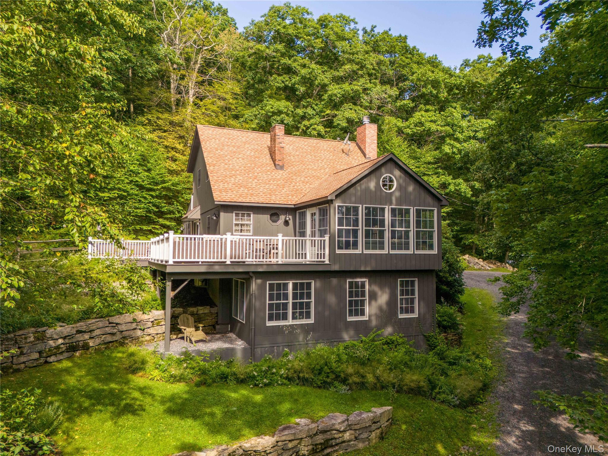 351 Dugway Road – For Sale photo 2