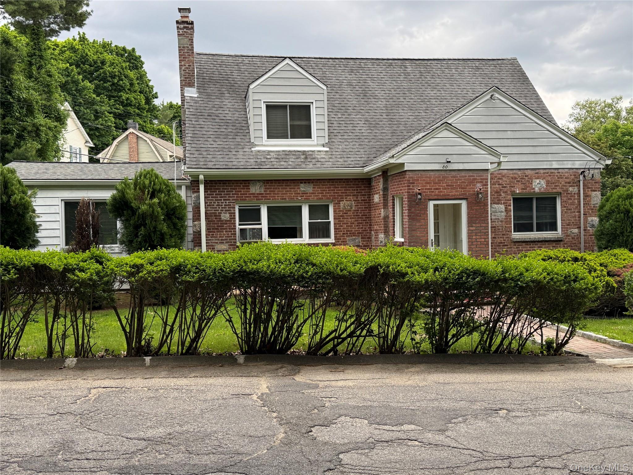 80 Roberts Lane – For Sale photo 2