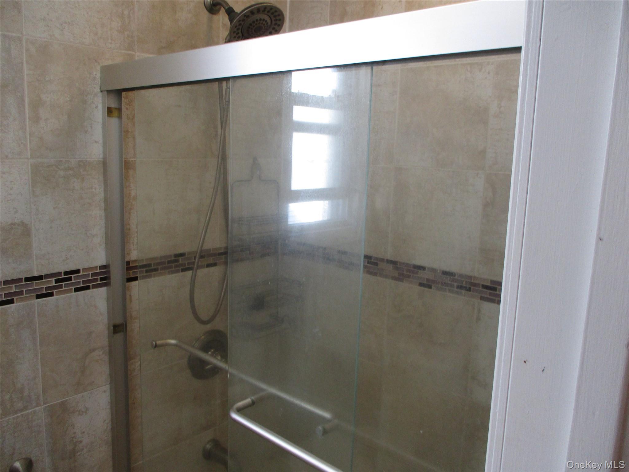 127 Gordon Rd – For Rent photo 6