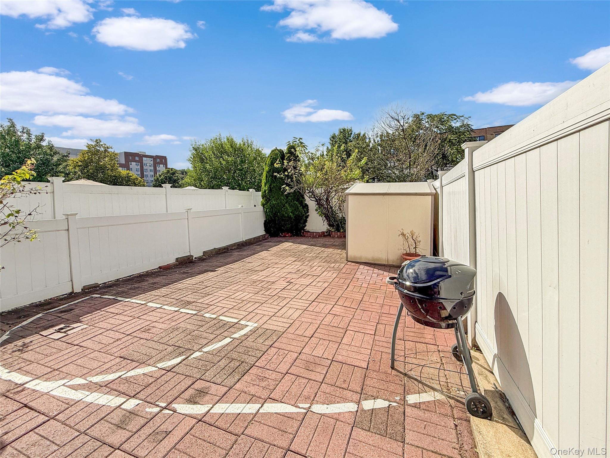 1895 Vyse Avenue, Unit A photo 24