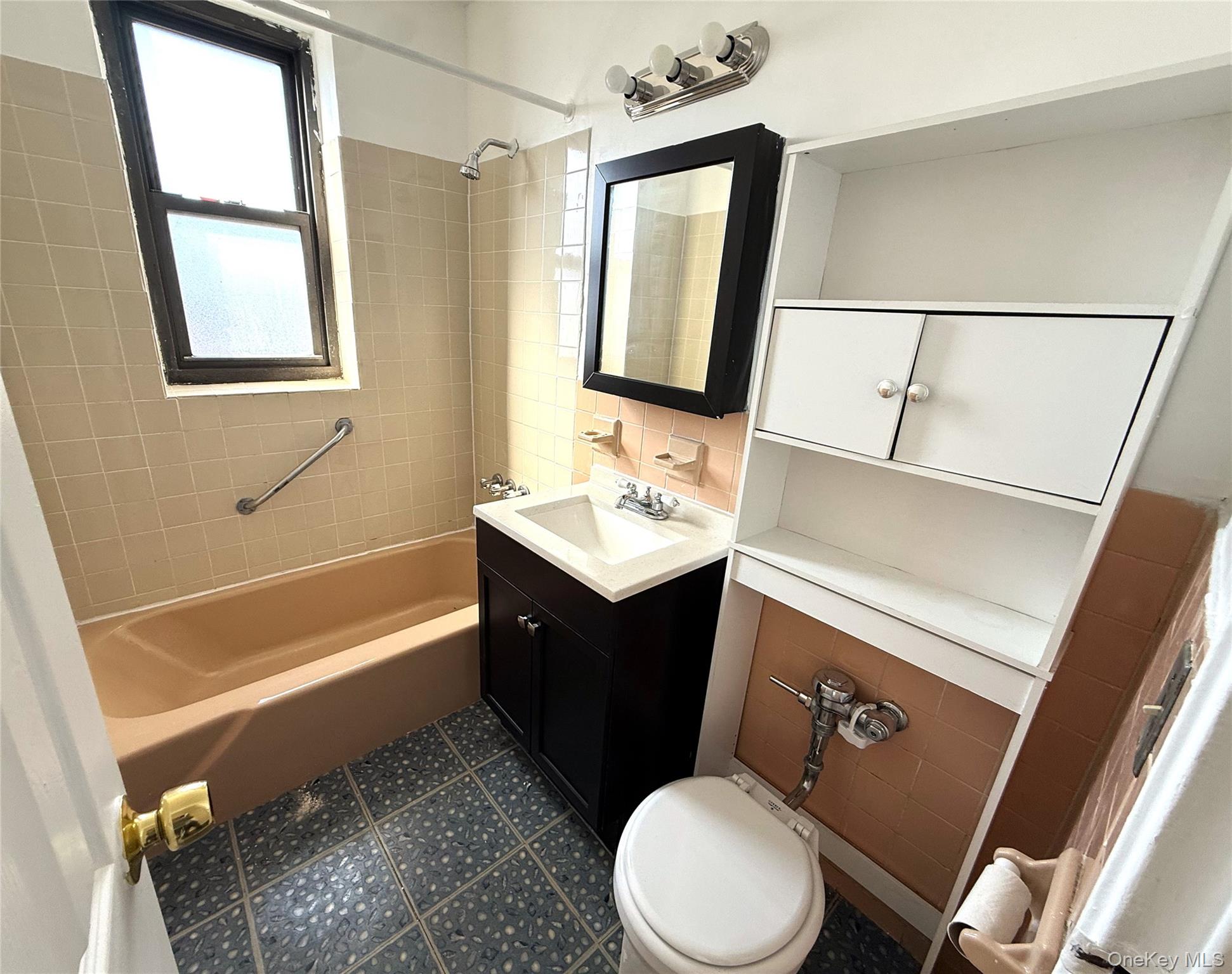 143 Bruce Avenue, Unit 3G photo 5