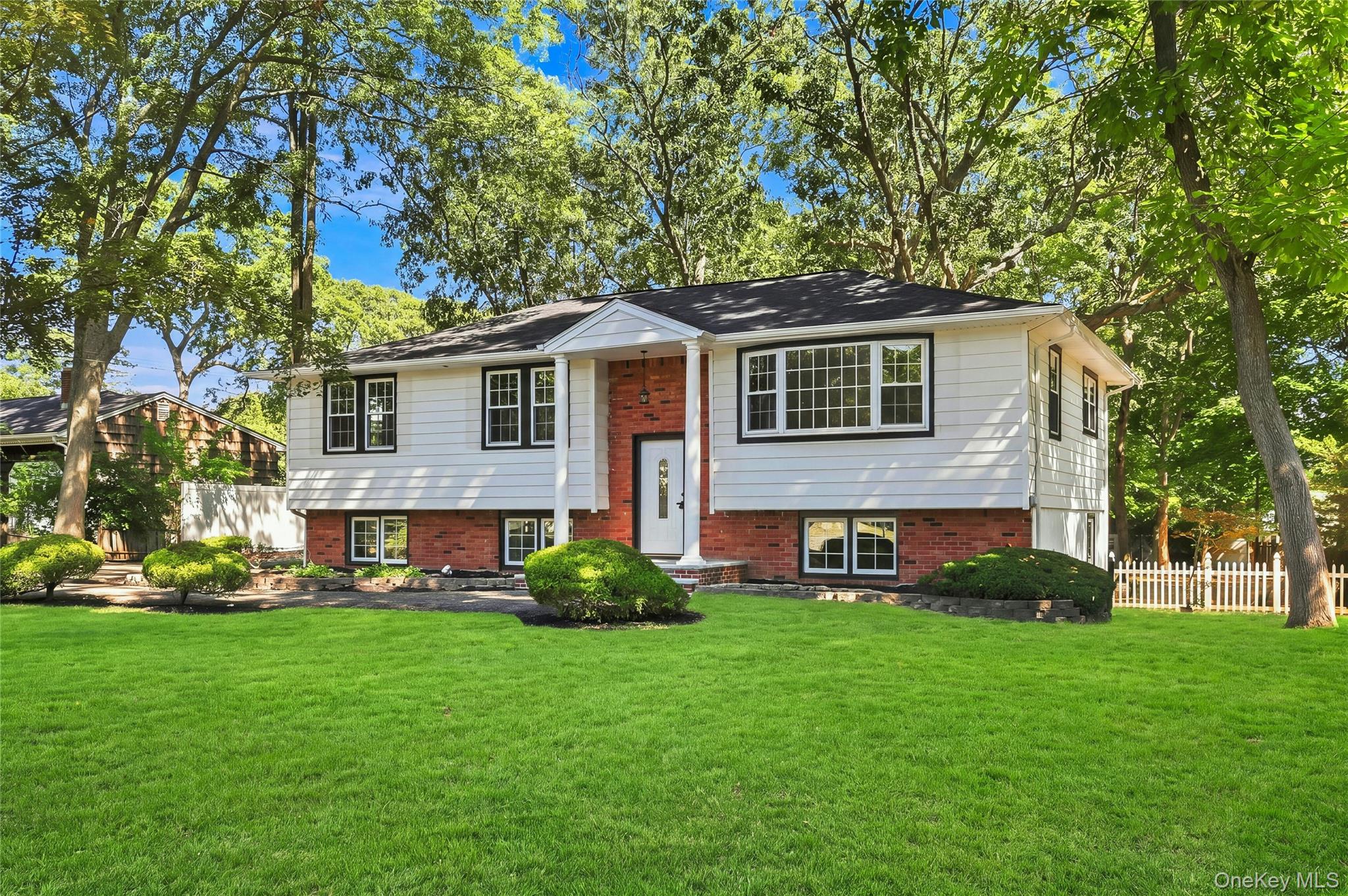 147 Pauls Path – For Sale photo 2