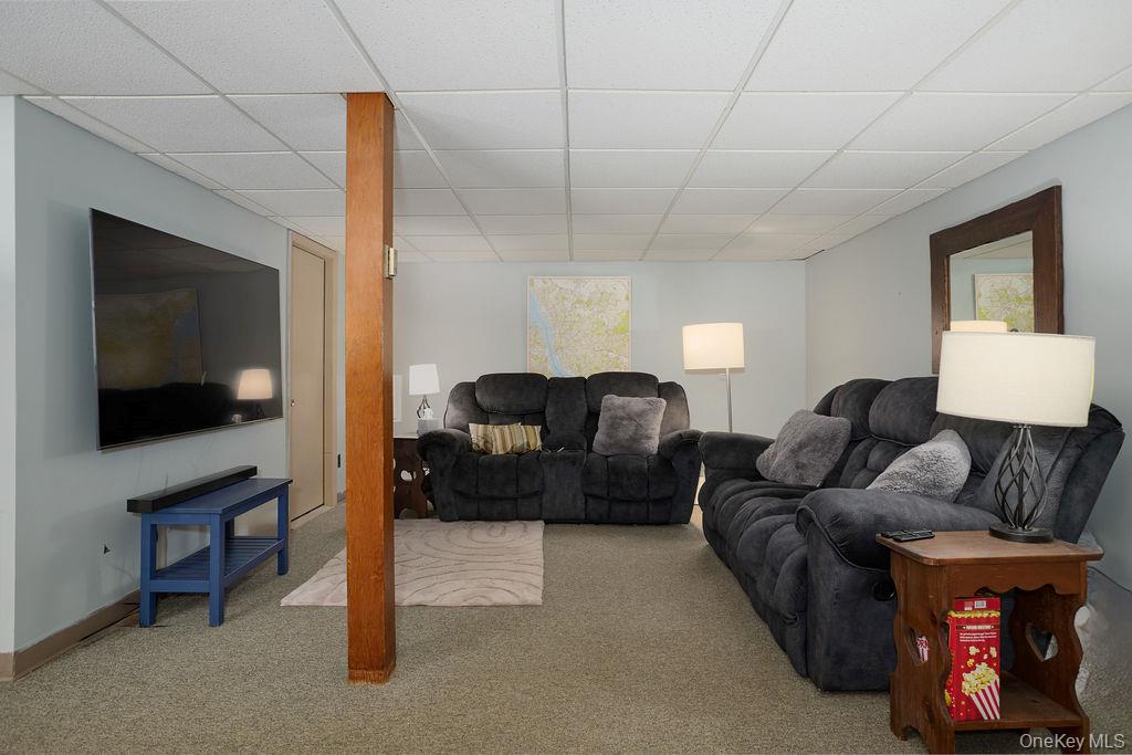 7 Pine Road – For Sale photo 32
