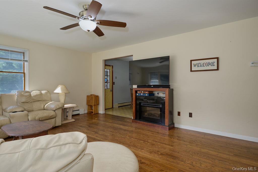 7 Pine Road – For Sale photo 6