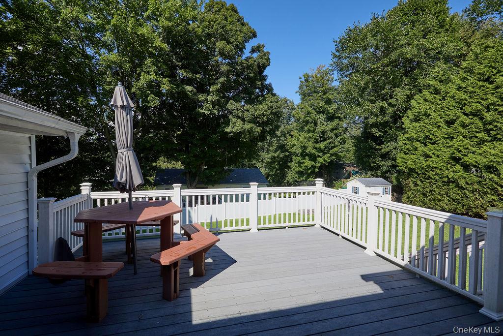 7 Pine Road – For Sale photo 16