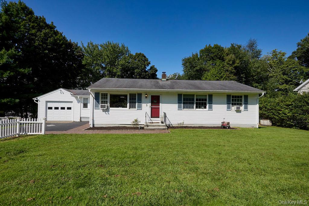 7 Pine Road – For Sale
