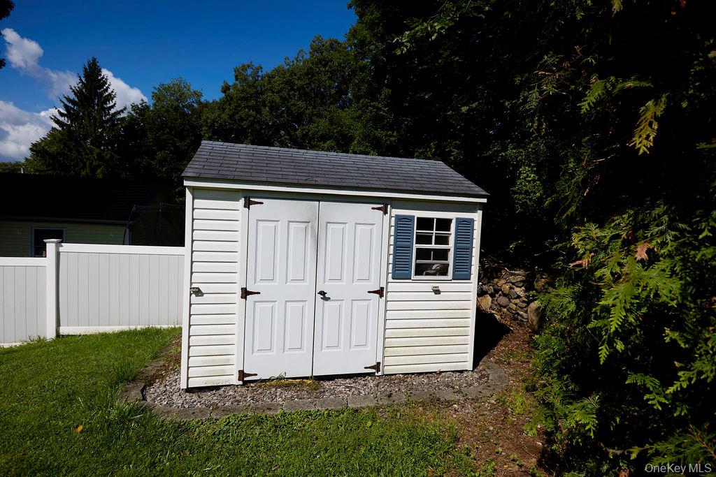 7 Pine Road – For Sale photo 42